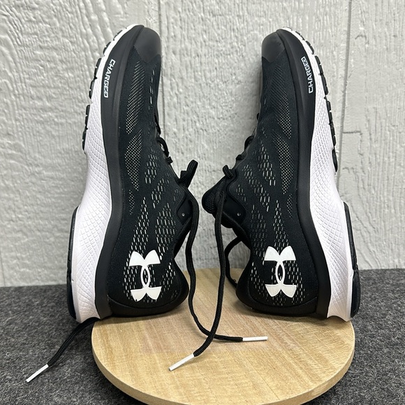 Under Armour Women’s Charged Bandit size 10.5 - Picture 5 of 16